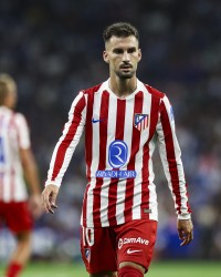 塞尔电台消息：巴埃纳遭遇肌肉轻微伤势，将缺阵约两周时间